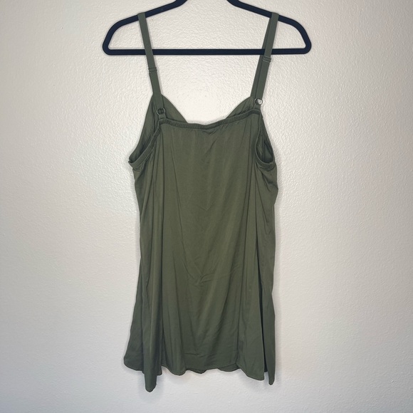 New with Tags Torrid Green Olive Sleeveless Stretchy Blouse Size 14-16 - Picture 6 of 7